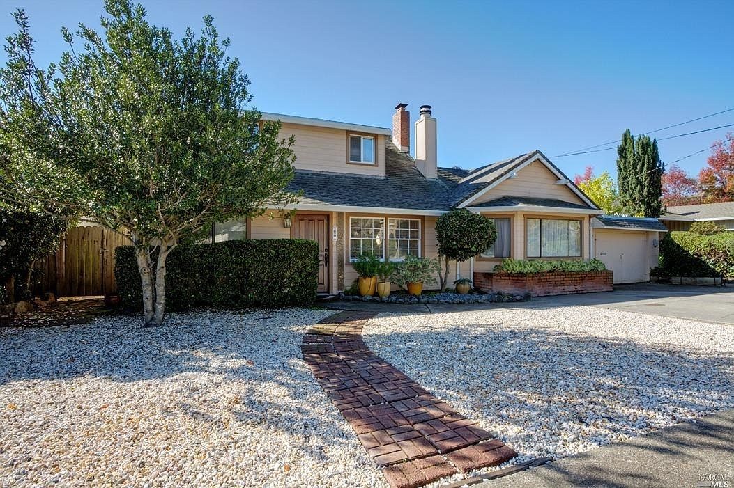 The house in early 2017, photographed for the sale after Winnie died